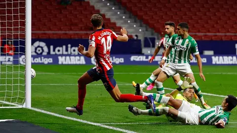 Llorente anotando el 1-0 en el Atl&eacute;tico de Madrid - Real Betis