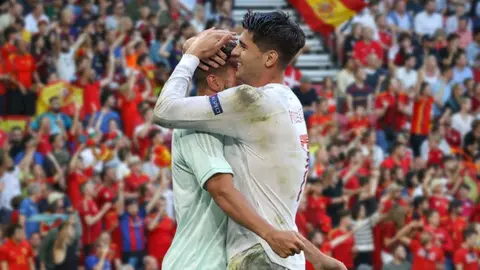 &Aacute;lvaro Morata celebra el cuarto gol de Espa&ntilde;a ante Croacia en la Eurocopa