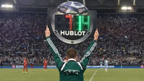 Los cambios ser&aacute;n ilimitados en el f&uacute;tbol