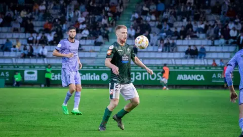 Carlos Vicente cuenta con hasta diez equipos de Primera Divisi&oacute;n interesados en su fichaje, entre ellos el C&aacute;diz CF y el Sevilla FC