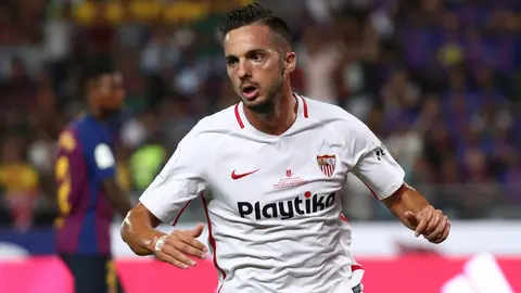 Pablo Sarabia en un partido con la el&aacute;stica del Sevilla FC