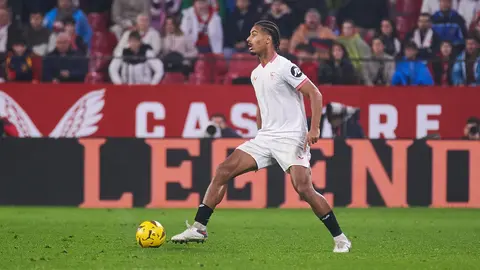 Lo&iuml;c Bad&eacute;, jugador del Sevilla FC | Salvador L&oacute;pez Medina para El MIRA