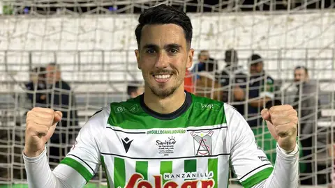 Mart&iacute;n Calder&oacute;n en el d&iacute;a de su debut con el Atl&eacute;tico Sanluque&ntilde;o | Foto: @atcosanluqueno