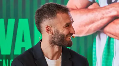 Renovaci&oacute;n de Germ&aacute;n Pezzella con el Real Betis | Salvador L&oacute;pez Medina para El MIRA