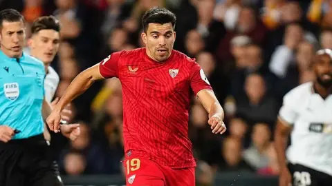 Marcos Acu&ntilde;a en el Valencia CF - Sevilla FC | Foto: SFC