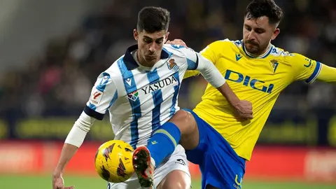 V&iacute;ctor Chust y Carlos Fern&aacute;ndez en el C&aacute;diz CF - Real Sociedad