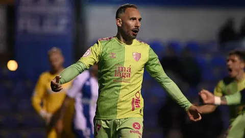 David Ferreiro durante un partido con el M&aacute;laga CF