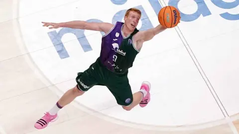 Alberto D&iacute;az se convierte en el tercer jugador con m&aacute;s partidos de la historia del Unicaja Baloncesto