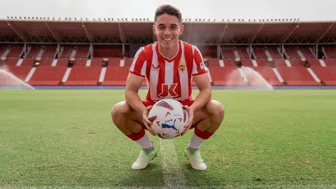 Sergio Arribas, el gafe de la UD Almer&iacute;a