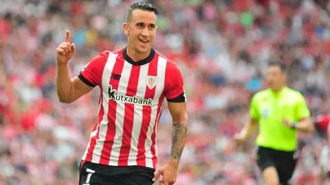 &Aacute;lex Berenguer celebra un gol con el Athletic Club de Bilbao