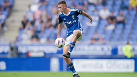 Abel Bretones, jugador del Real Oviedo que interesa al Real Betis
