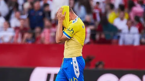 Rub&eacute;n Alcaraz en el Sevilla FC - C&aacute;diz CF | Salvador L&oacute;pez Medina para El MIRA