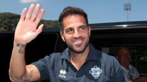 Cesc F&agrave;bregas, actual entrenador del Como que podr&iacute;a robarle un fichaje al C&aacute;diz CF