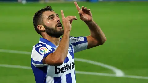 Luis Rioja, jugador del Deportivo Alav&eacute;s que podr&iacute;a fichar por el Real Betis