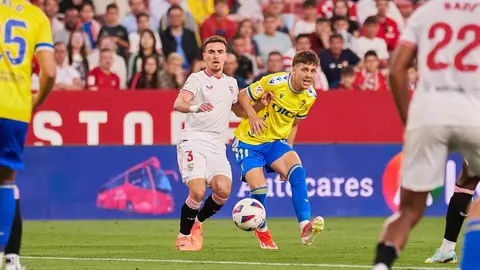 Iv&aacute;n Alejo en el Sevilla FC - C&aacute;diz CF | Salvador L&oacute;pez Medina para El MIRA