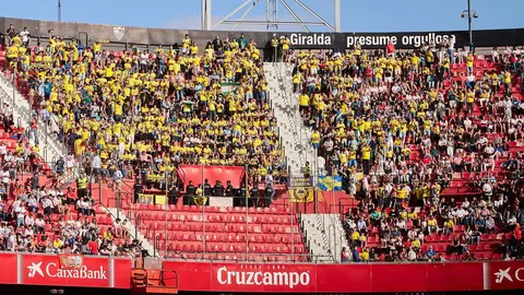 La afici&oacute;n del C&aacute;diz en el Sevilla FC - C&aacute;diz CF | Salvador L&oacute;pez Medina para El MIRA