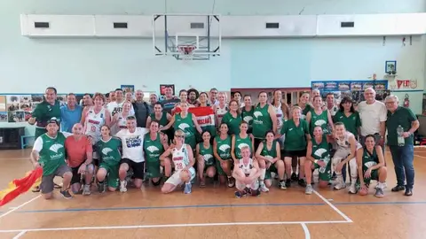 Angels Hungarian 41-21 Unicaja de M&aacute;laga +50 femenino