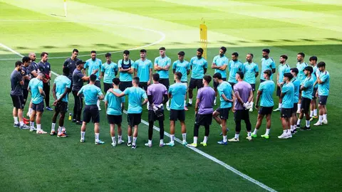 Jugadores del M&aacute;laga CF durante una sesi&oacute;n de entrenamiento