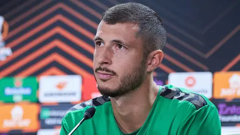 Guido Rodr&iacute;guez en la previa del Real Betis - Sparta Praga | Salvador L&oacute;pez Medina para El MIRA