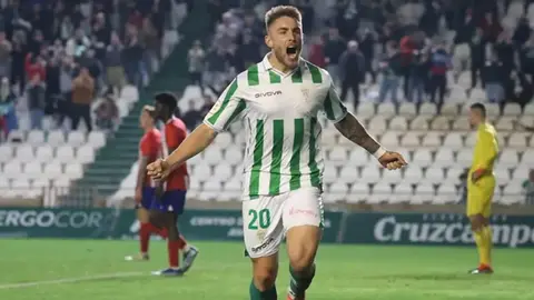 Antonio Casas, delantero del C&oacute;rdoba CF cuyo futuro apunta a Portugal