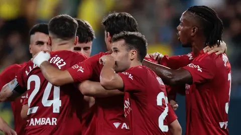 Los jugadores del Real Zaragoza celebran uno de los tantos goles anotados ante el C&aacute;diz CF | RZ