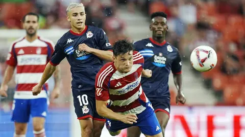 Imagen del partido entre el Granada CF y el Deportivo de La Coru&ntilde;a