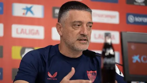 Garc&iacute;a Pimienta en la rueda de prensa previa al Sevilla FC - Getafe CF | Rafael Rom&aacute;n para El MIRA
