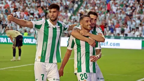 Los jugadores del C&oacute;rdoba CF celebran uno de los goles anotados ante el Racing de Ferrol | CCF