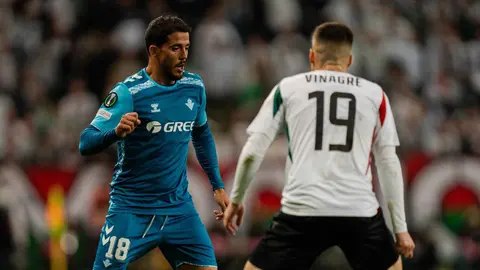 Pablo Fornals en el Legia de Varsovia - Real Betis | Foto: @RealBetis