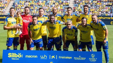 Once titular del C&aacute;diz CF ante el Racing de Santander | @ChustVictor