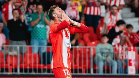 Leo Baptistao celebra uno de los dos goles anotados en el UD Almer&iacute;a - Albacete Balompi&eacute; | UDA