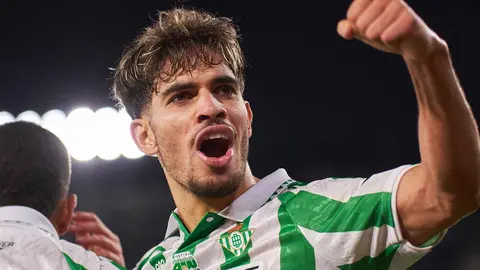 Ez Abde celebra un gol con el Real Betis | Salvador L&oacute;pez Medina para El MIRA