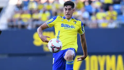 Carlos Fern&aacute;ndez en su debut con el C&aacute;diz CF ante el CD Eldense | CCF
