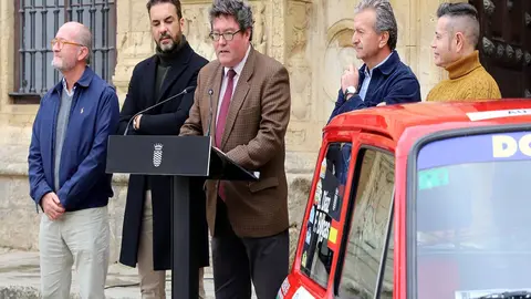 Jos&eacute; &Aacute;ngel Aparicio, delegado de Deportes, durante la Presentaci&oacute;n del Trofeo Aniversario
