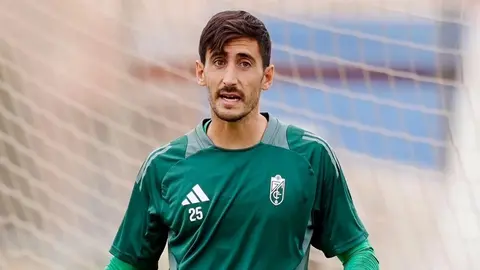 Diego Mari&ntilde;o durante un entrenamiento del Granada CF | GCF