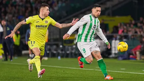 Chimy &Aacute;vila y Kiko Femenia en el Real Betis - Villarreal | Salvador L&oacute;pez Medina para El MIRA