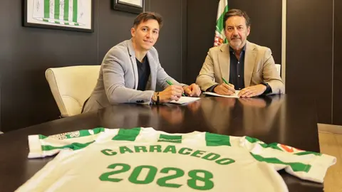 Christian Carracedo ha renovado con el C&oacute;rdoba CF hasta 2028 | CCF