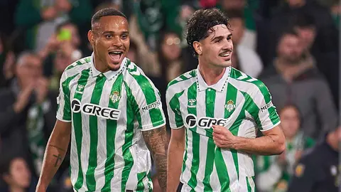 Natan y Johnny Cardoso en el Real Betis - HJK Helsinki | Salvador L&oacute;pez Medina para El MIRA