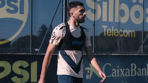 Mario Climent en su primer entrenamiento con el C&aacute;diz CF | CCF