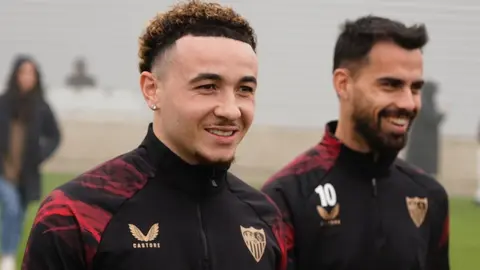 Rub&eacute;n Vargas en un entrenamiento del Sevilla FC | SFC