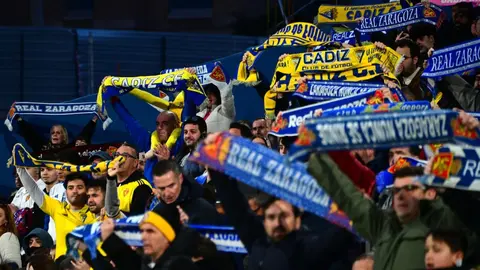 Los aficionados del C&aacute;diz CF en La Romareda | CCF