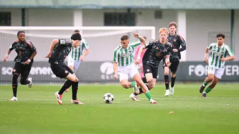 Pablo Garc&iacute;a en el Real Betis - Bayern M&uacute;nich en la Youth League | Salvador L&oacute;pez Medina para El MIRA