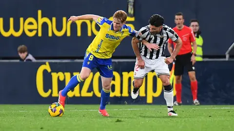&Aacute;lex Fern&aacute;ndez durante el C&aacute;diz CF - CD Castell&oacute;n | CCF