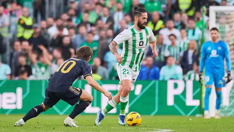 Isco y Modric en el &uacute;ltimo Real Betis - Real Madrid | Salvador L&oacute;pez Medina para El MIRA