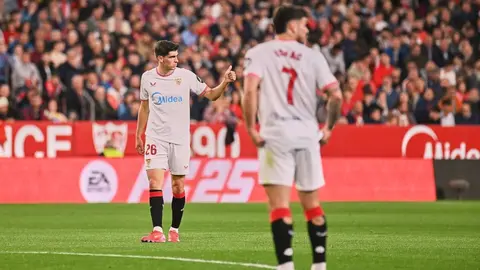 Juanlu S&aacute;nchez e Isaac Romero en el Sevilla FC - RCD Mallorca | Salvador L&oacute;pez Medina para El MIRA