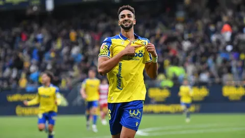 Chris Ramos celebra su gol en el C&aacute;diz CF - Granada CF | CCF