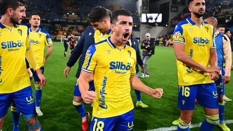 Jos&eacute; Matos celebra la victoria del C&aacute;diz CF ante el Granada CF | CCF