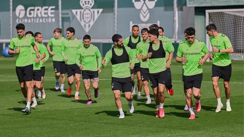 Entrenamiento del Real Betis previo al Jagiellonia | Salvador L&oacute;pez Medina para El MIRA