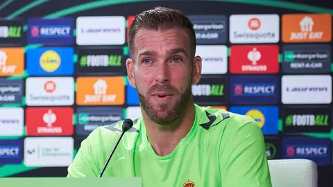 Adri&aacute;n San Miguel en la rueda de prensa previa al Copenhague | Salvador L&oacute;pez Medina para El MIRA