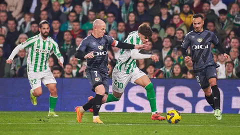 Ez Abde e Isi Palaz&oacute;n en el Real Betis - Rayo Vallecano | Salvador L&oacute;pez Medina para El MIRA